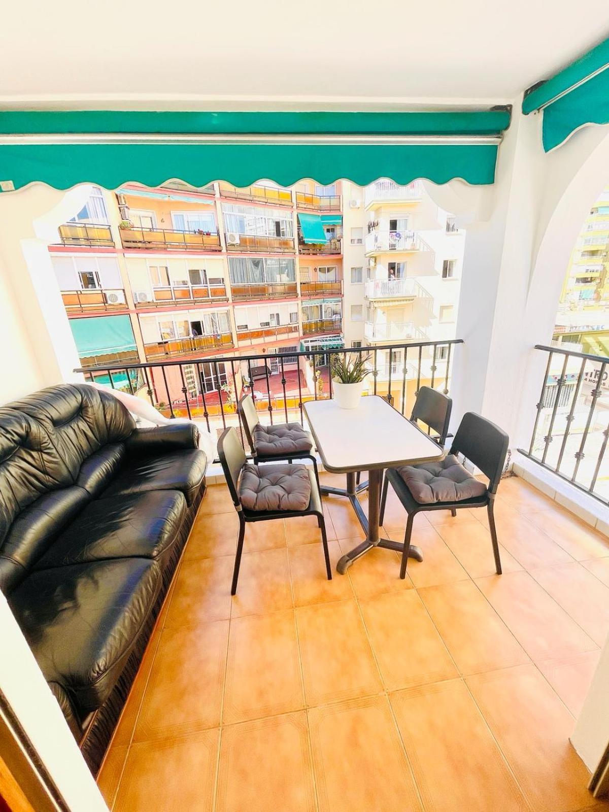 Apartamento Centro Torremolinos Con Solarium Kültér fotó